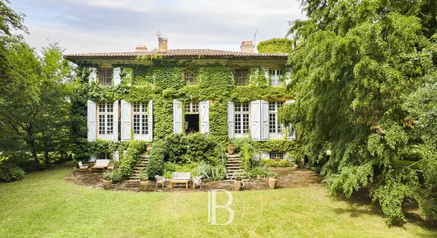 Show - BARNES Toulouse - Immobilier de luxe, appartements et maisons de prestige à Toulouse