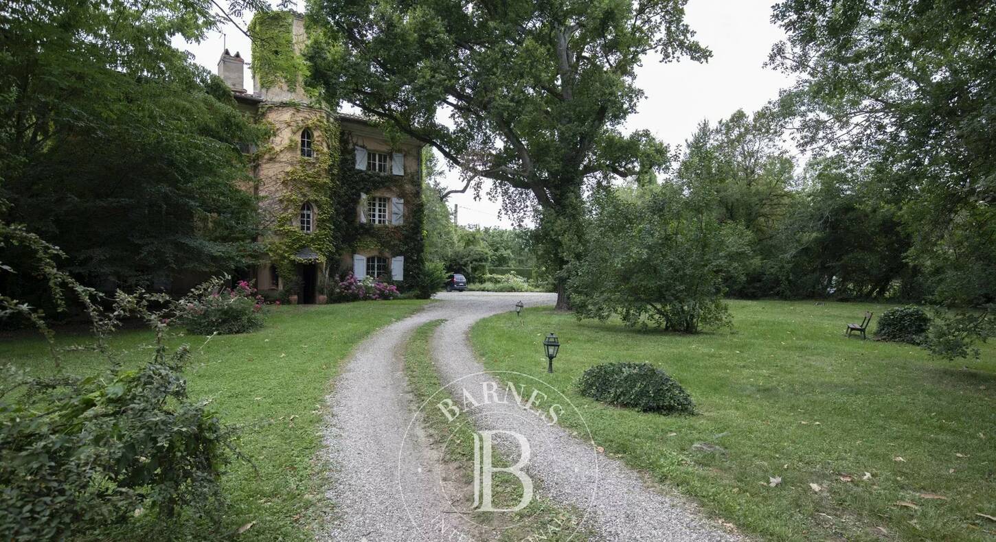 Show - BARNES Toulouse - Immobilier de luxe, appartements et maisons de prestige à Toulouse
