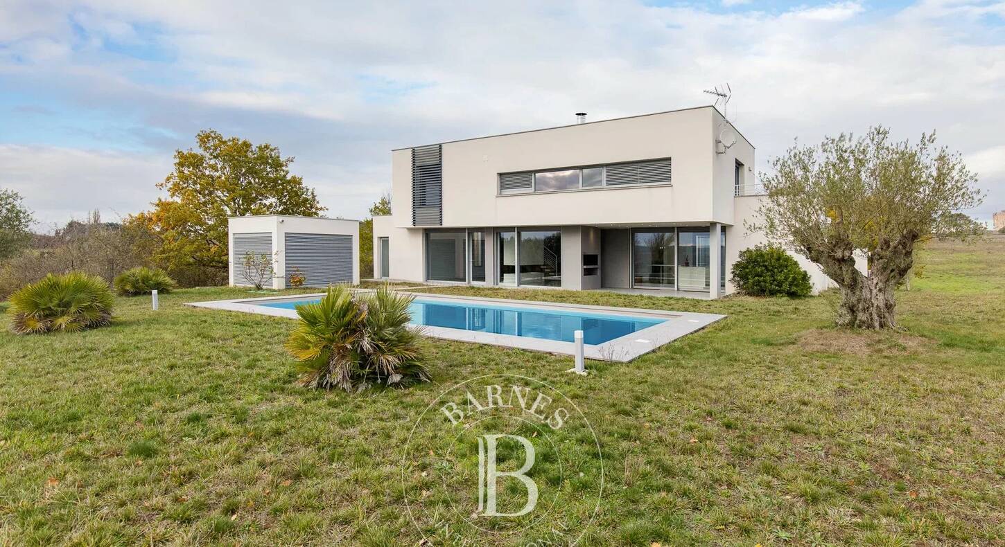 Show - BARNES Agency, luxury real estate in Toulouse