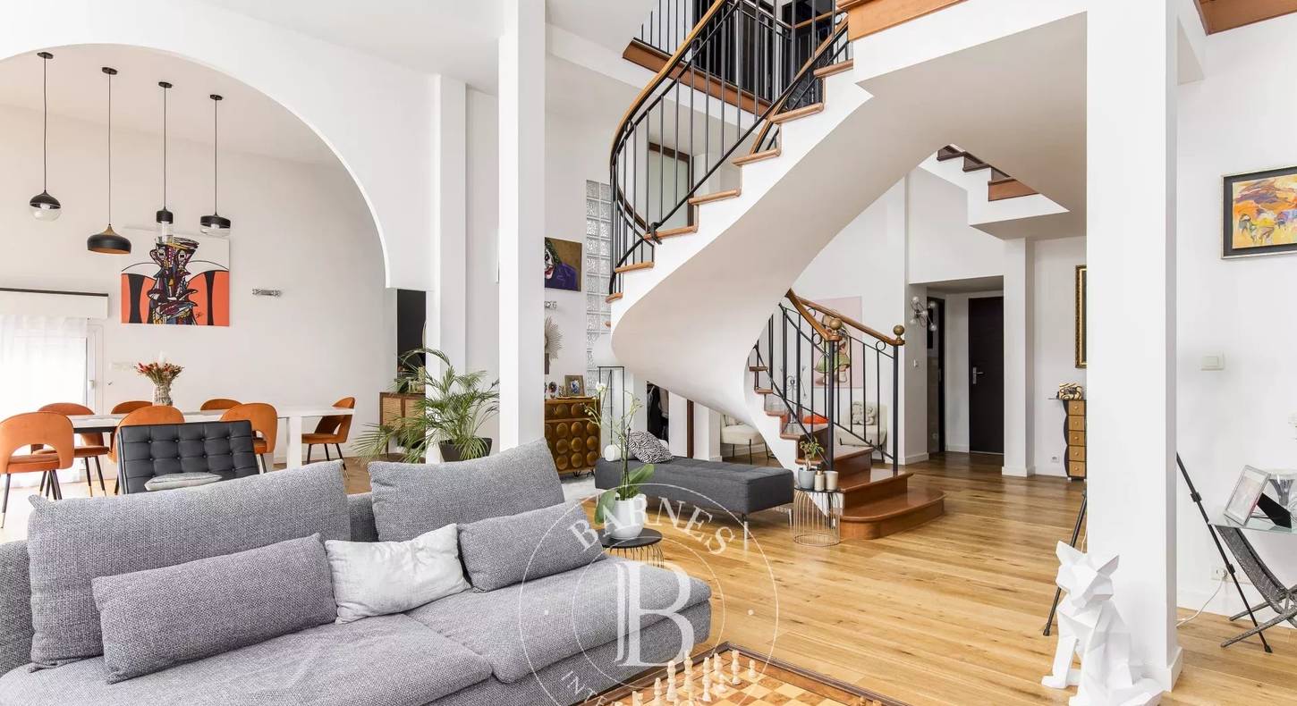 Show - BARNES Agency, luxury real estate in Toulouse