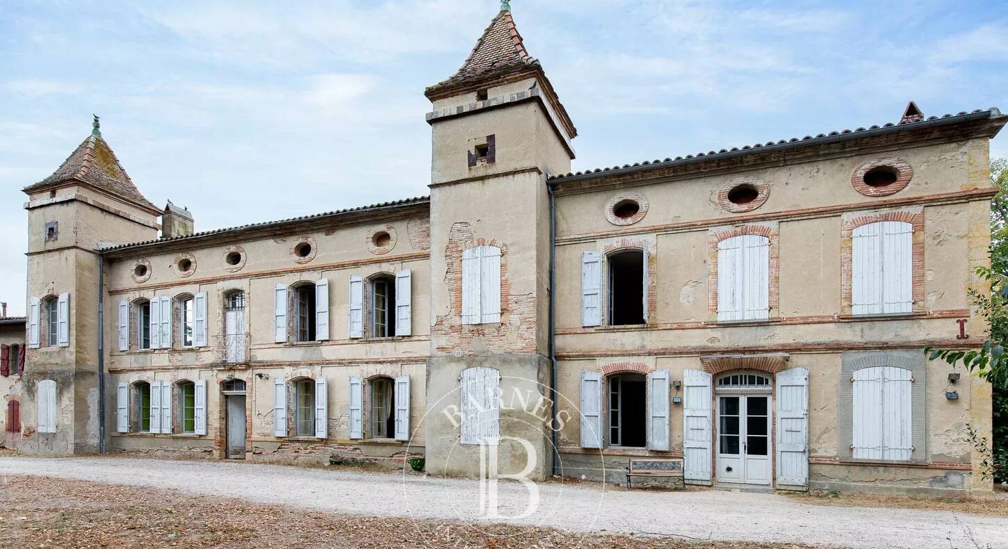 Show - BARNES Agency, luxury real estate in Toulouse