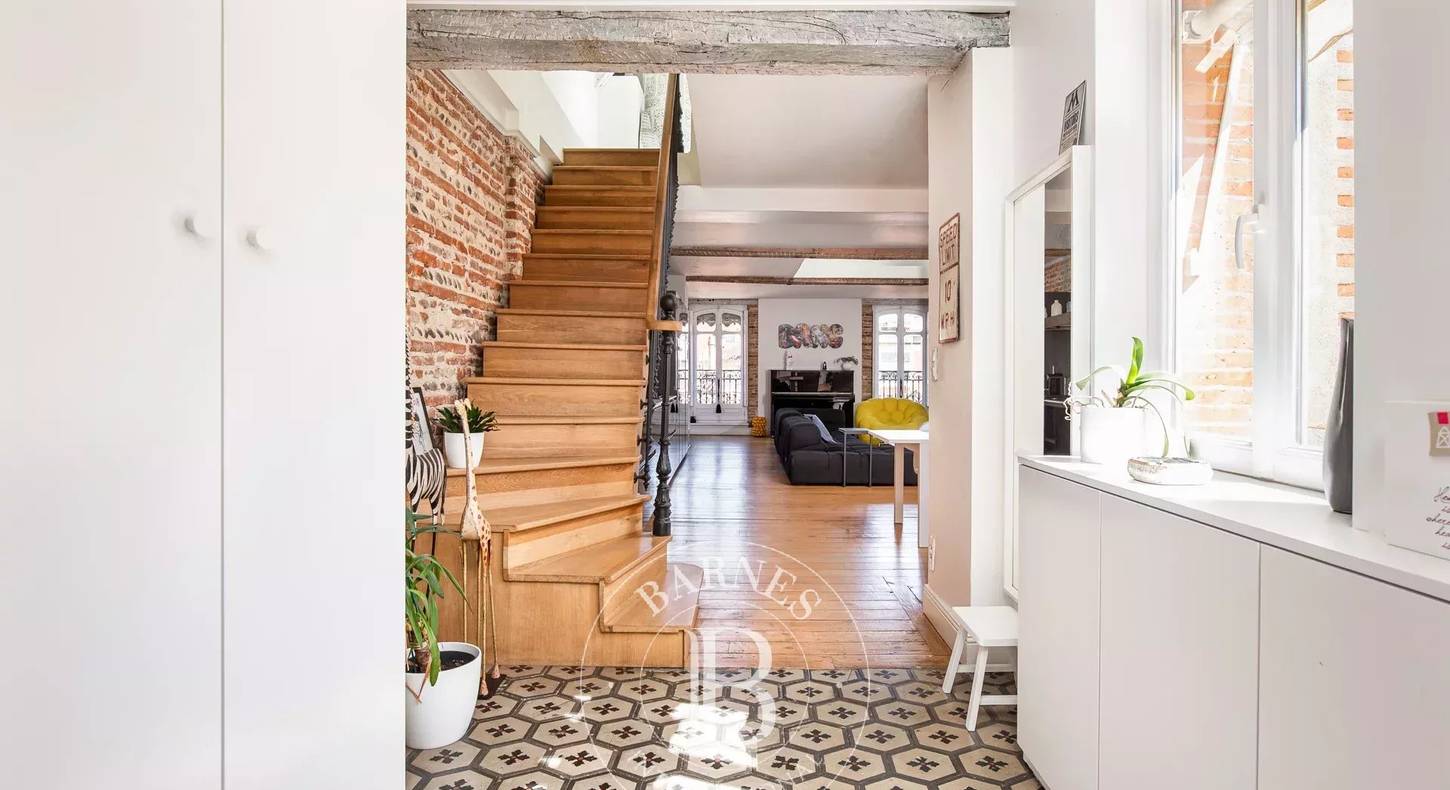 Show - BARNES Agency, luxury real estate in Toulouse