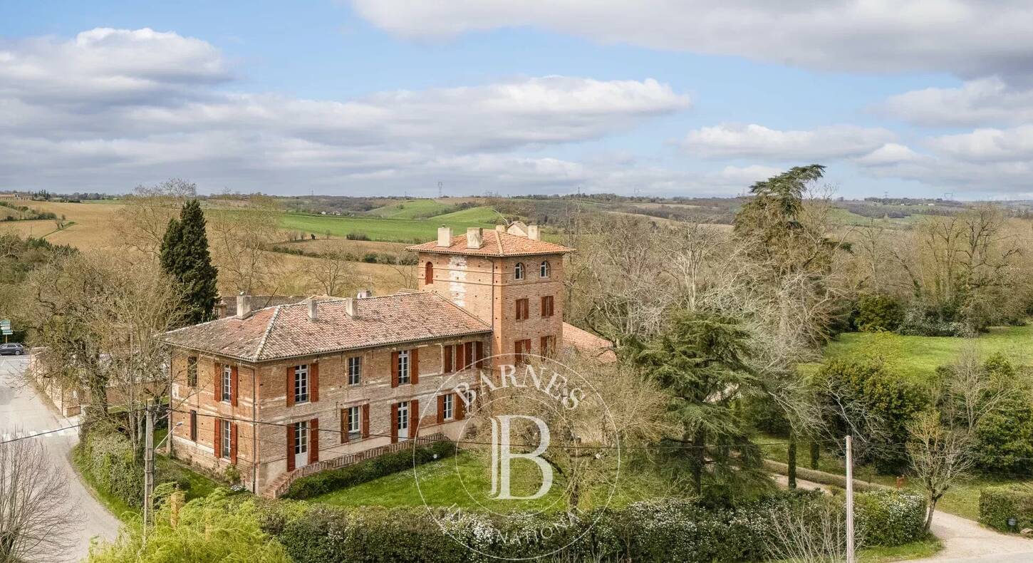 Show - BARNES Agency, luxury real estate in Toulouse