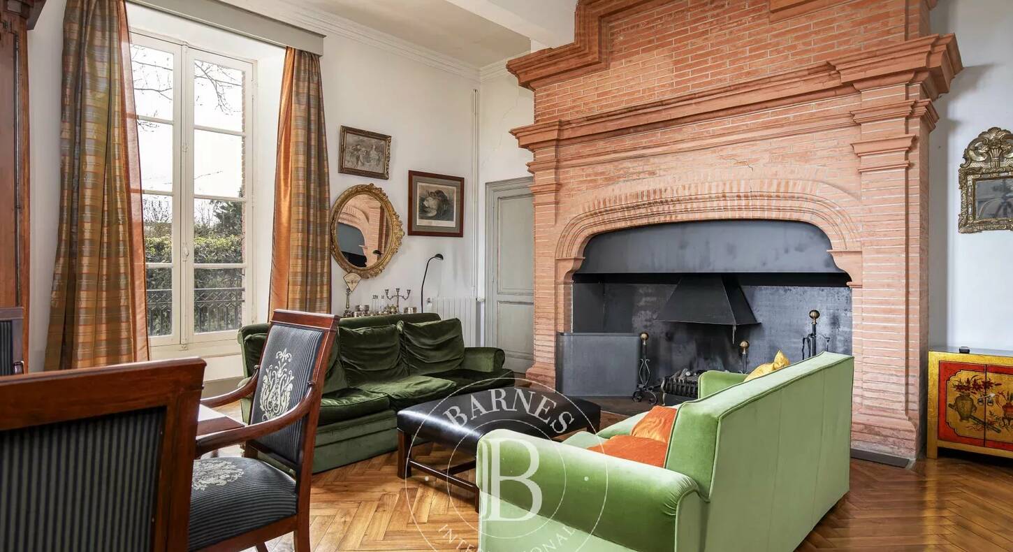 Show - BARNES Agency, luxury real estate in Toulouse