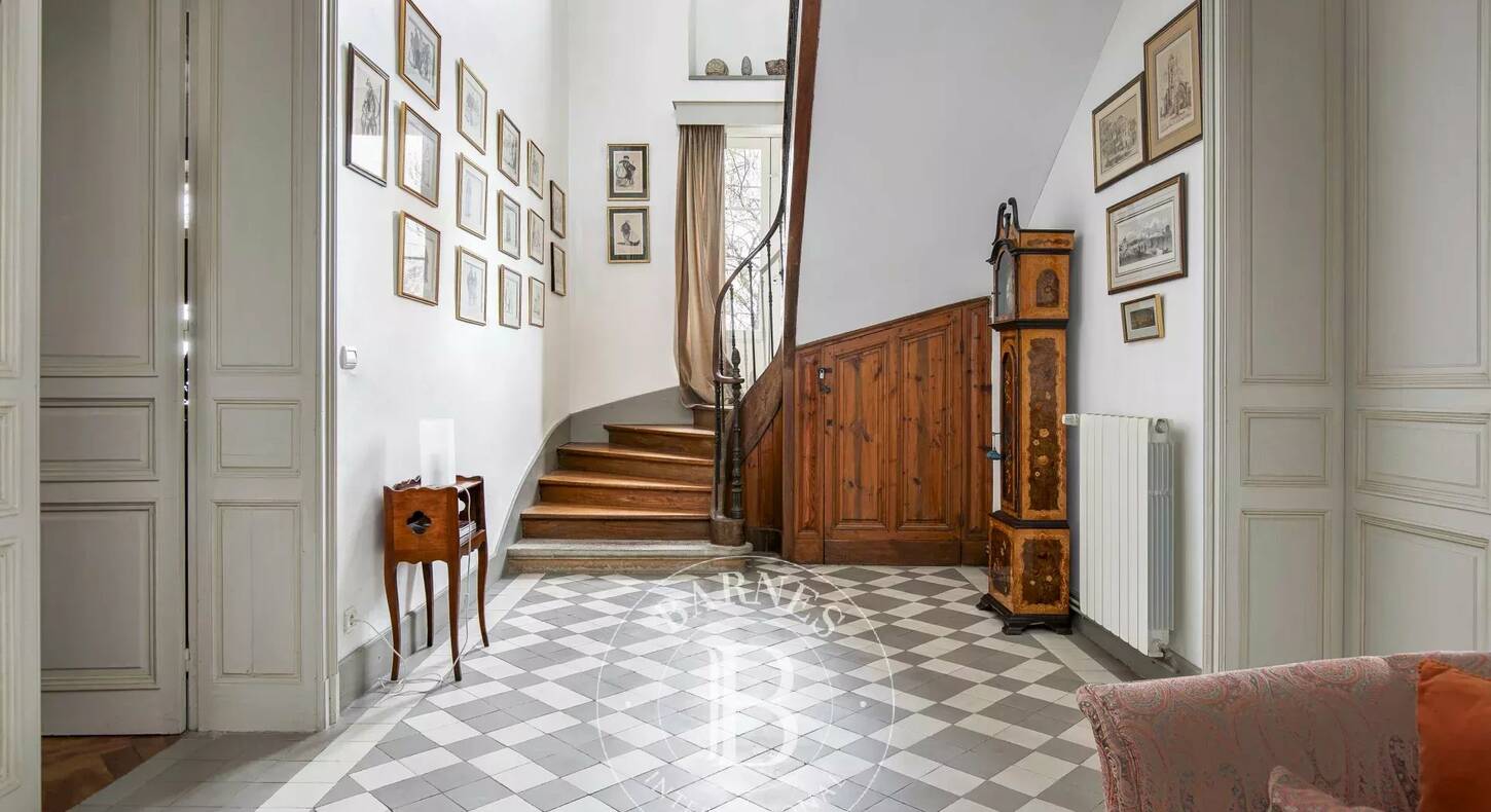 Show - BARNES Agency, luxury real estate in Toulouse