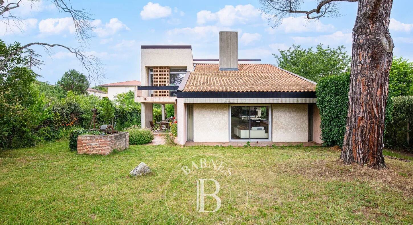 Show - BARNES Toulouse - Immobilier de luxe, appartements et maisons de prestige à Toulouse