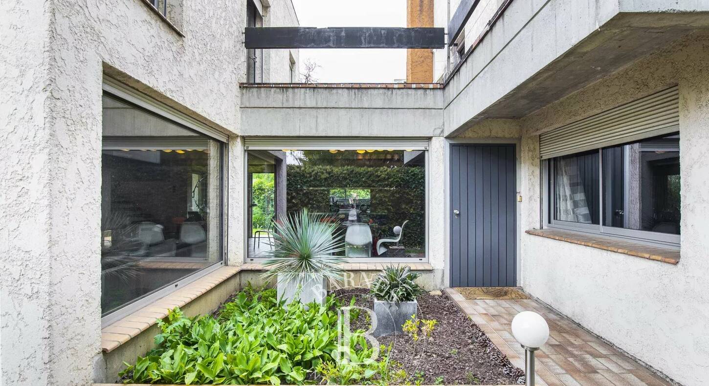 Show - BARNES Toulouse - Immobilier de luxe, appartements et maisons de prestige à Toulouse