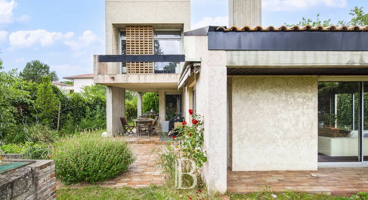 Show - BARNES Toulouse - Immobilier de luxe, appartements et maisons de prestige à Toulouse