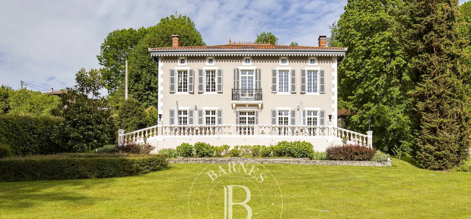 Home - BARNES Toulouse - Immobilier de luxe, appartements et maisons de prestige à Toulouse