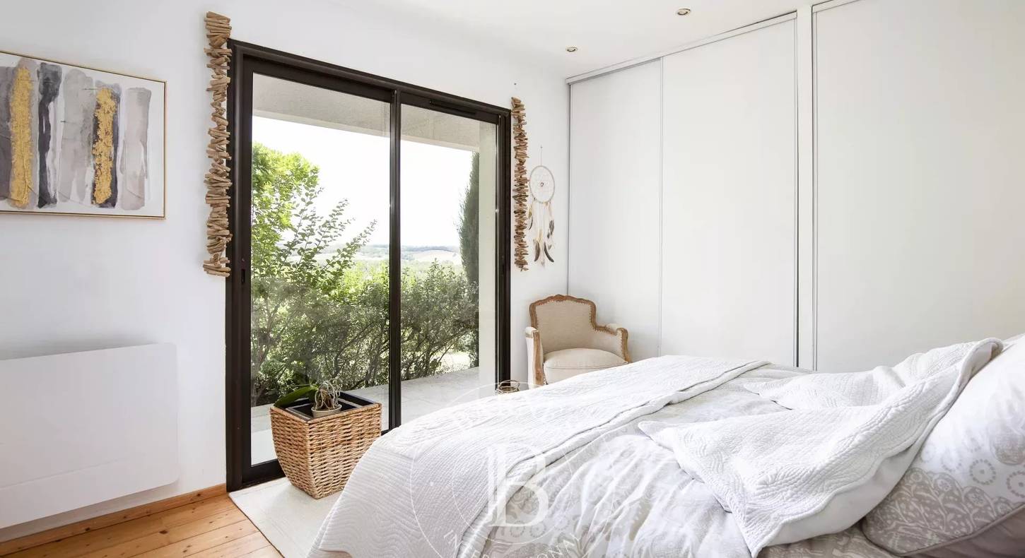 Show - BARNES Agency, luxury real estate in Toulouse