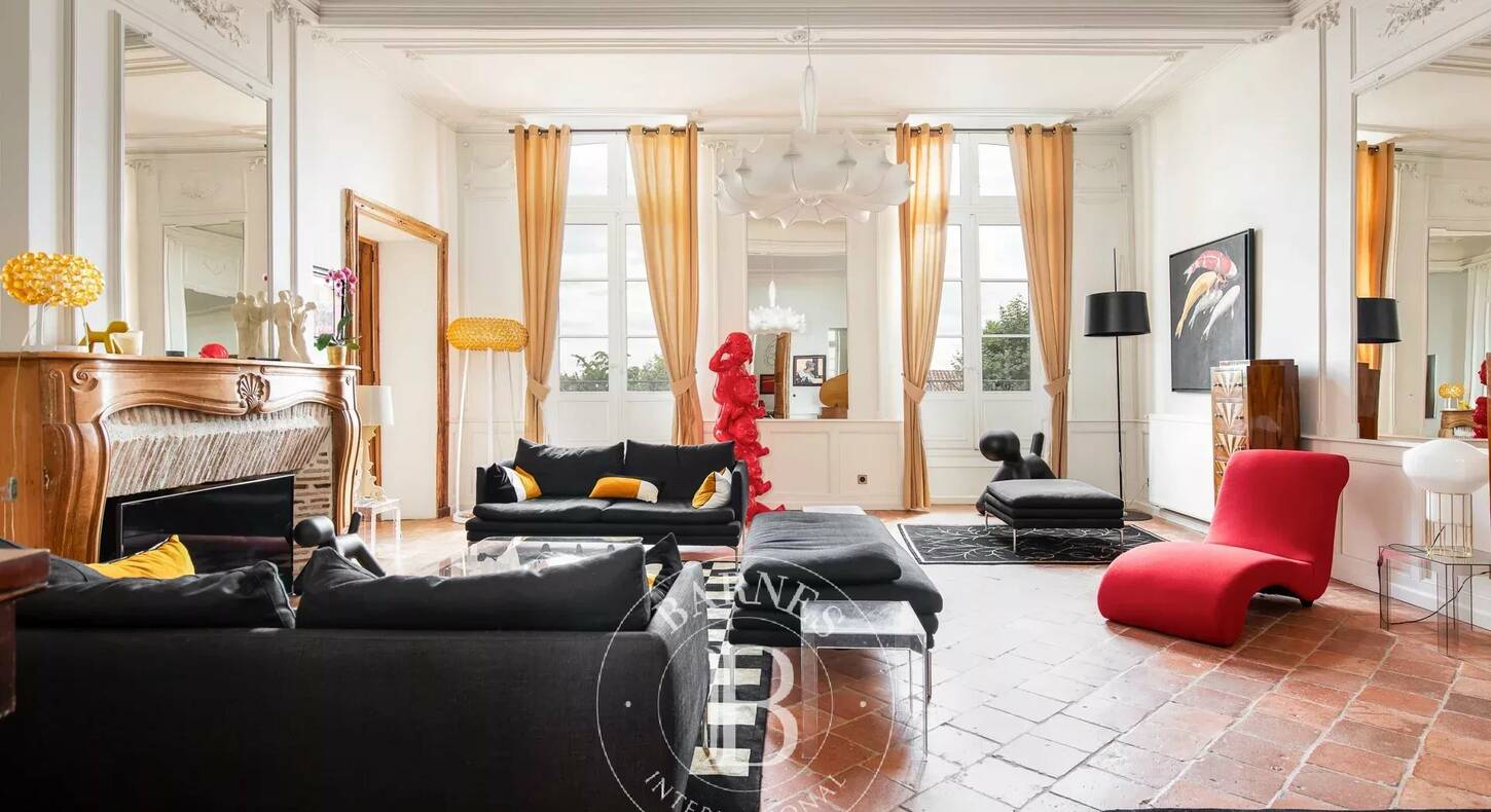 Show - BARNES Toulouse - Immobilier de luxe, appartements et maisons de prestige à Toulouse