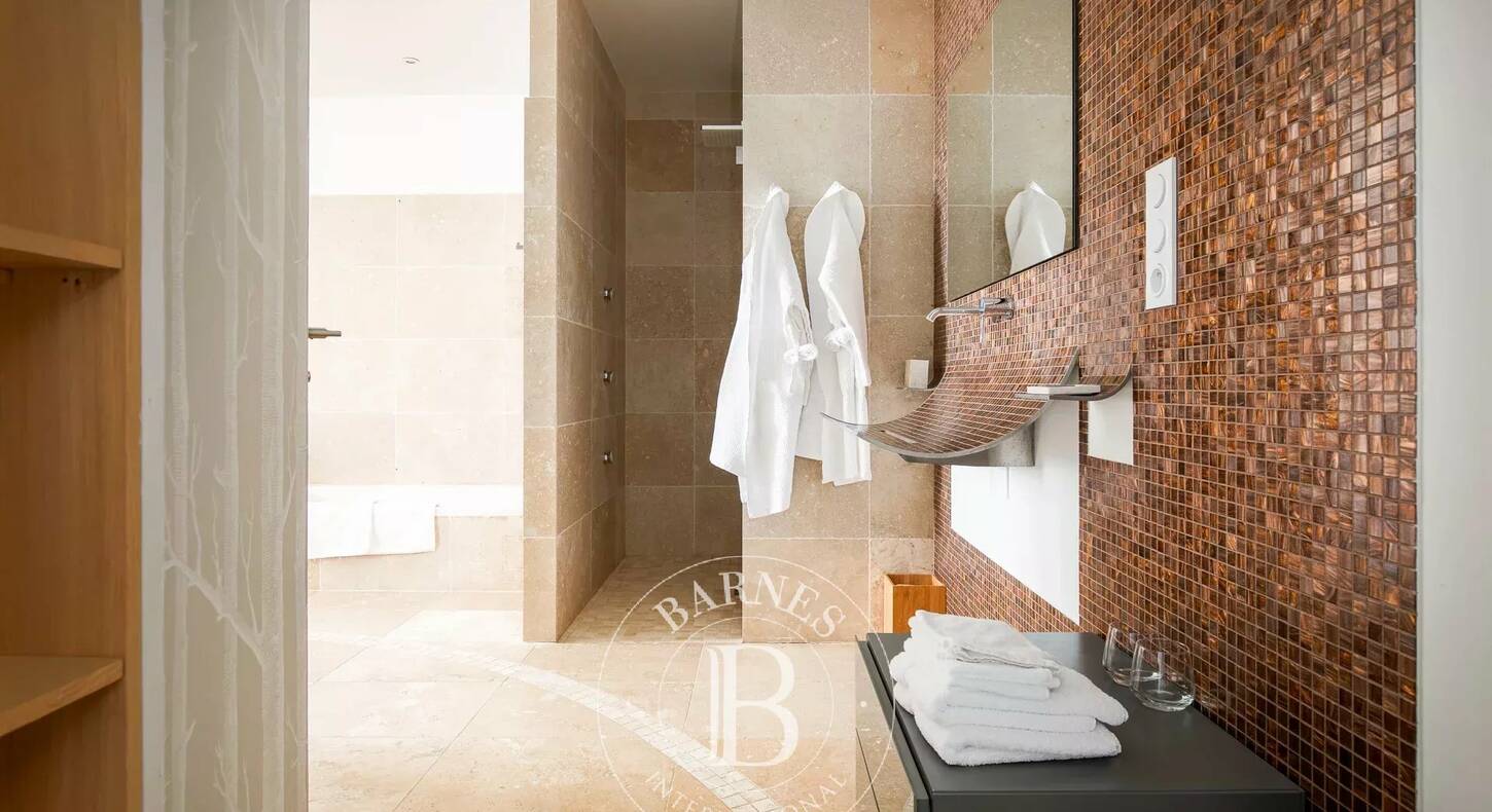 Show - BARNES Toulouse - Immobilier de luxe, appartements et maisons de prestige à Toulouse