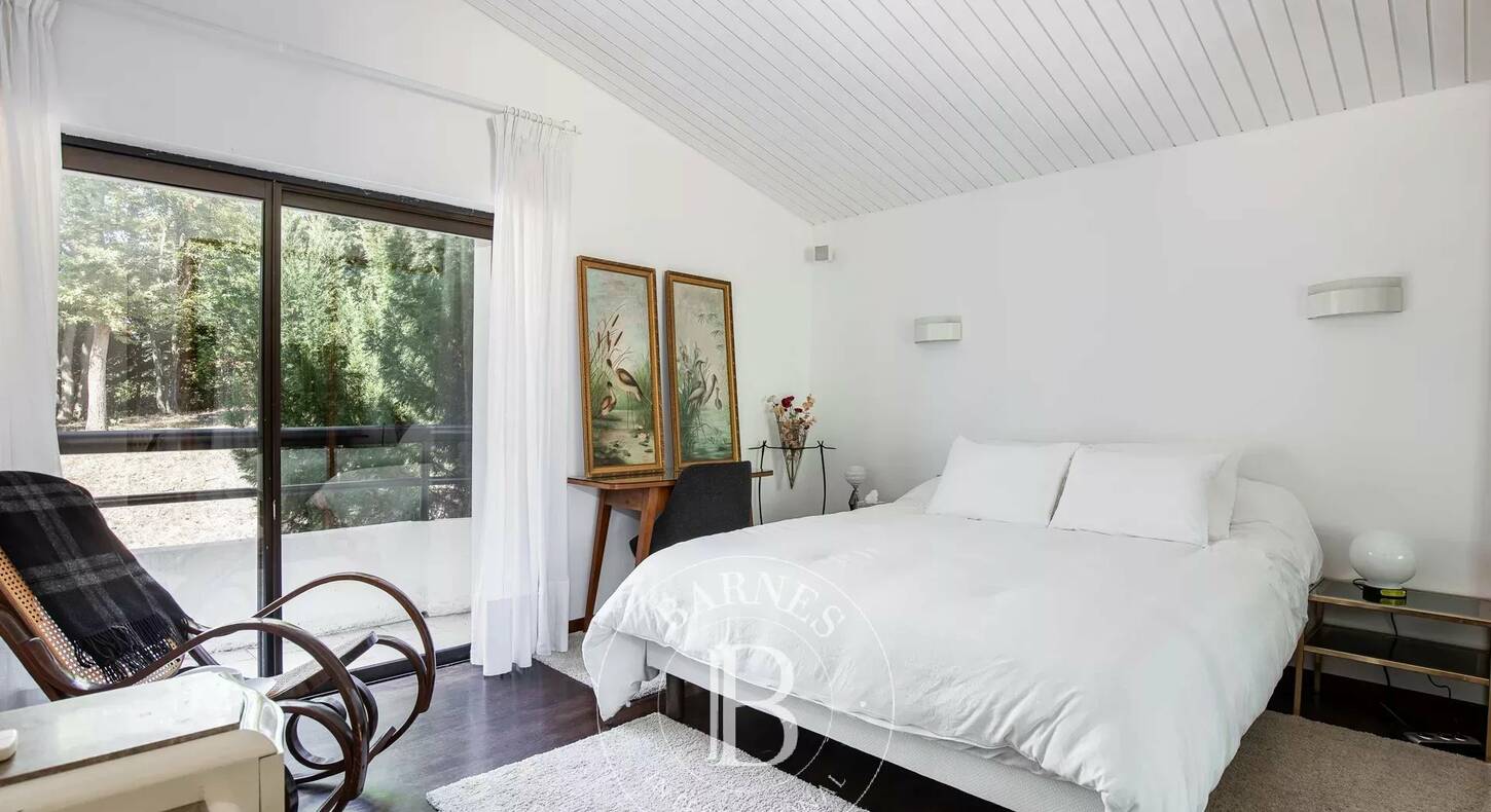 Show - BARNES Agency, luxury real estate in Toulouse