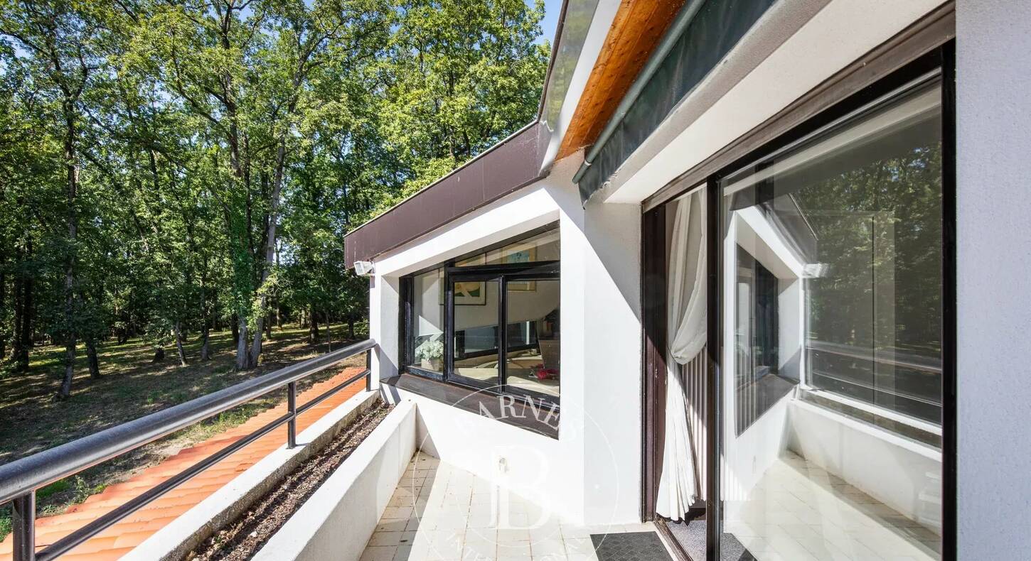Show - BARNES Agency, luxury real estate in Toulouse