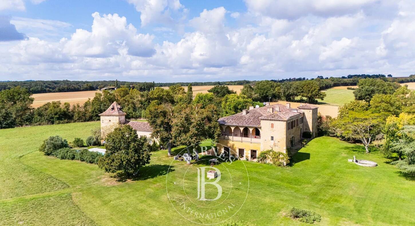 Show - BARNES Toulouse - Immobilier de luxe, appartements et maisons de prestige à Toulouse