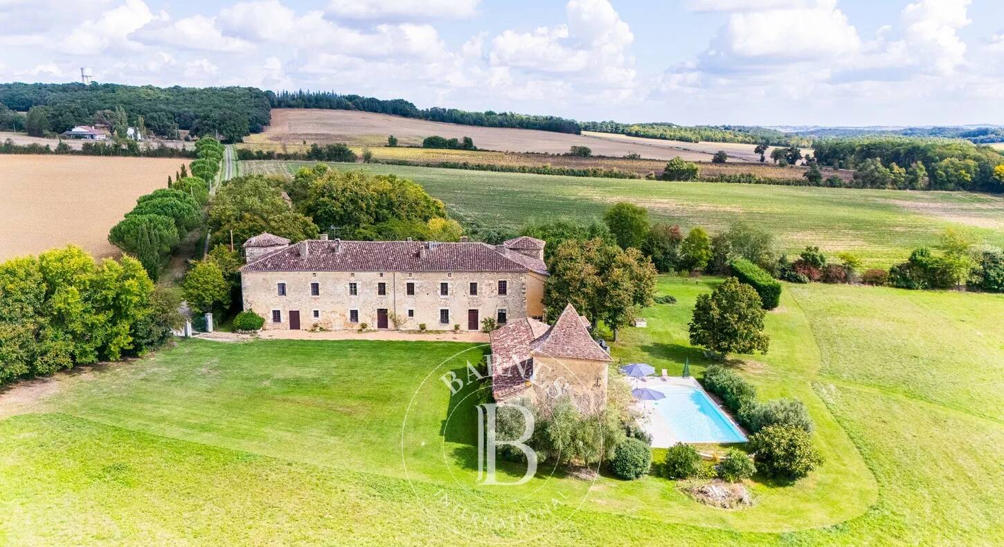 Show - BARNES Toulouse - Immobilier de luxe, appartements et maisons de prestige à Toulouse