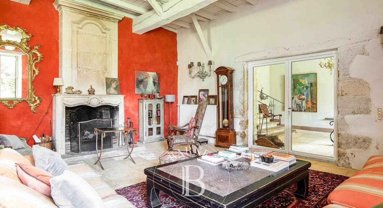 Show - BARNES Toulouse - Immobilier de luxe, appartements et maisons de prestige à Toulouse