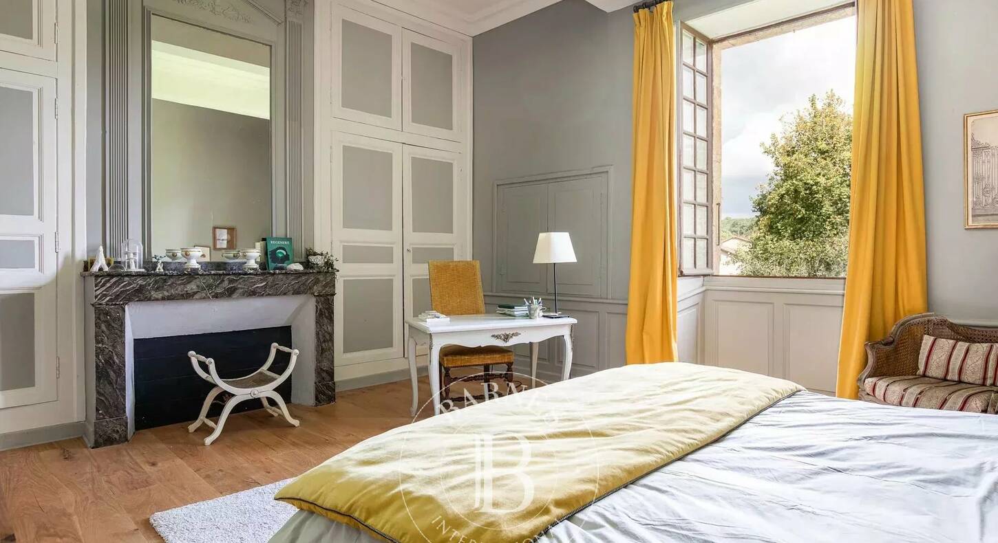 Show - BARNES Toulouse - Immobilier de luxe, appartements et maisons de prestige à Toulouse