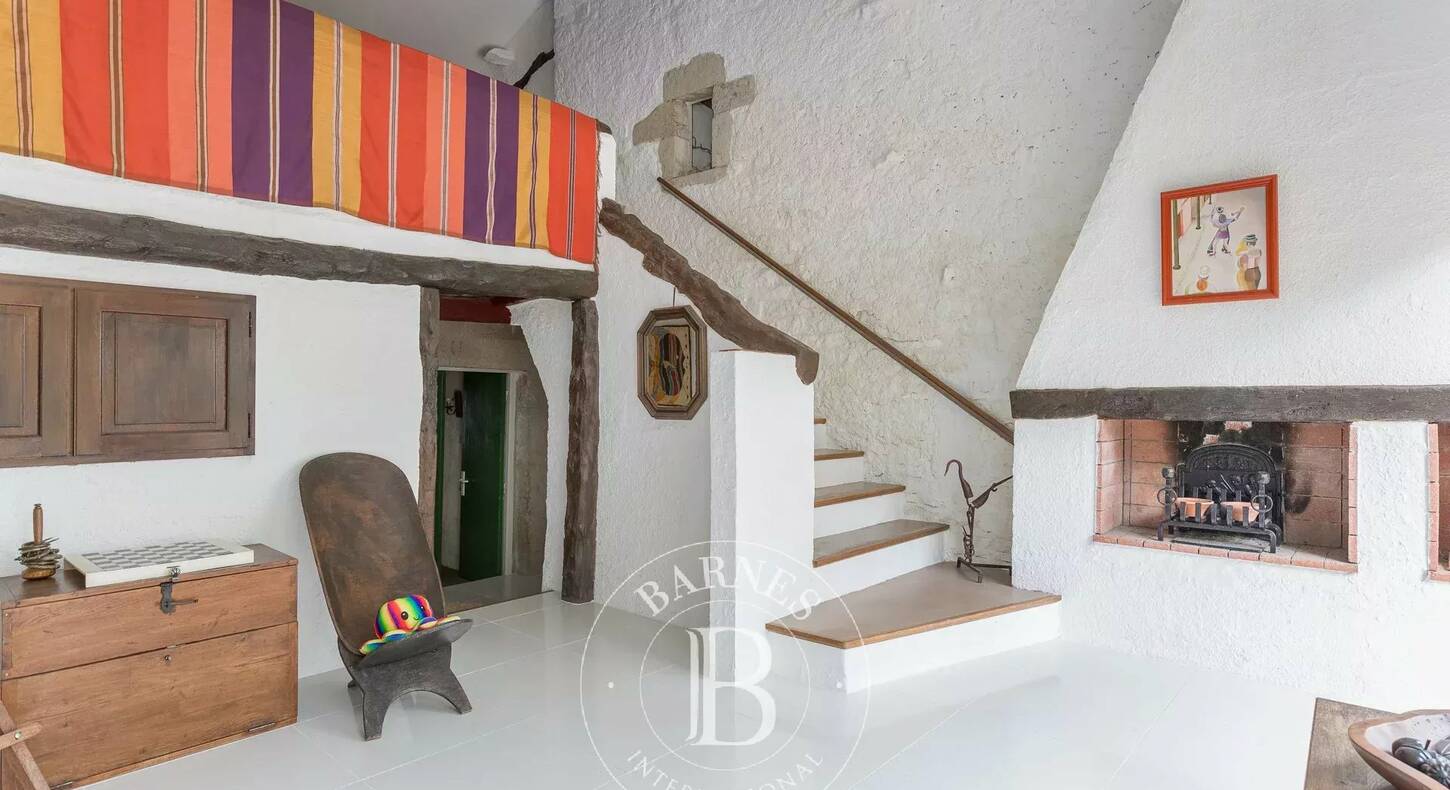 Show - BARNES Agency, luxury real estate in Toulouse