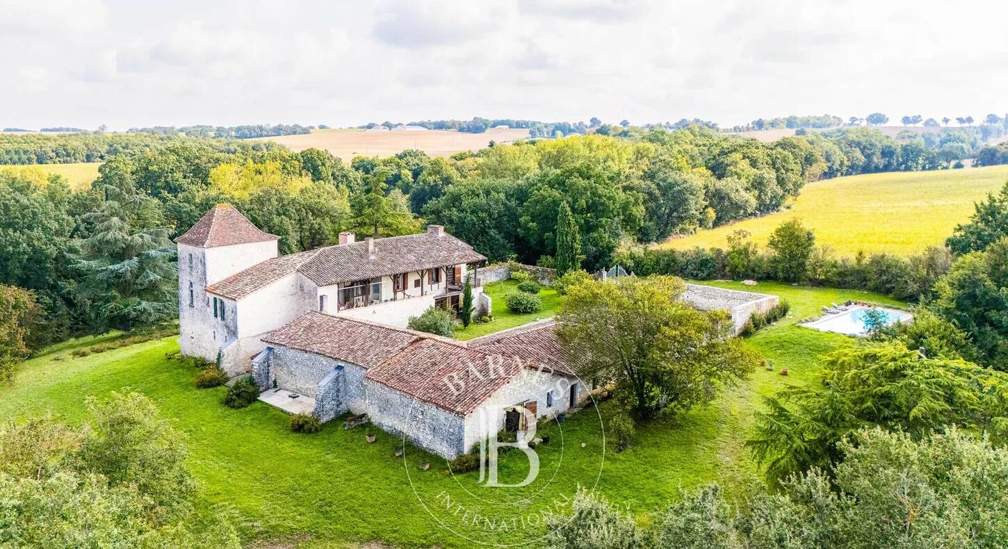 Show - BARNES Agency, luxury real estate in Toulouse