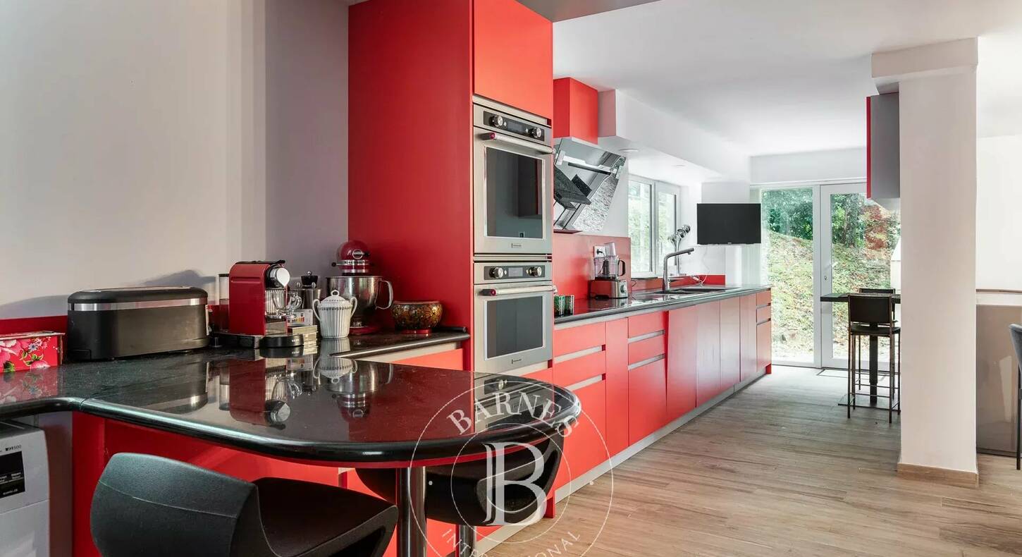 Show - BARNES Agency, luxury real estate in Toulouse