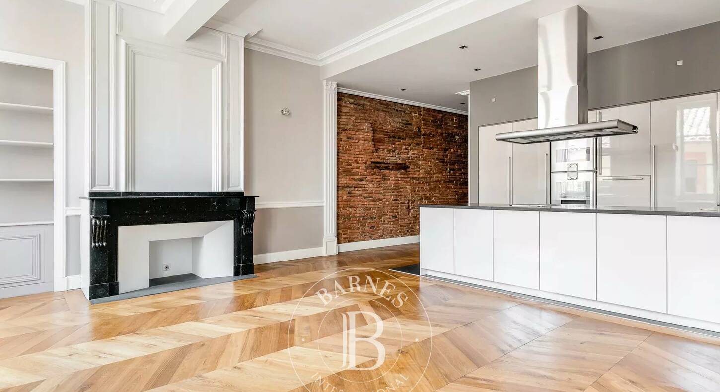 Show - BARNES Toulouse - Immobilier de luxe, appartements et maisons de prestige à Toulouse