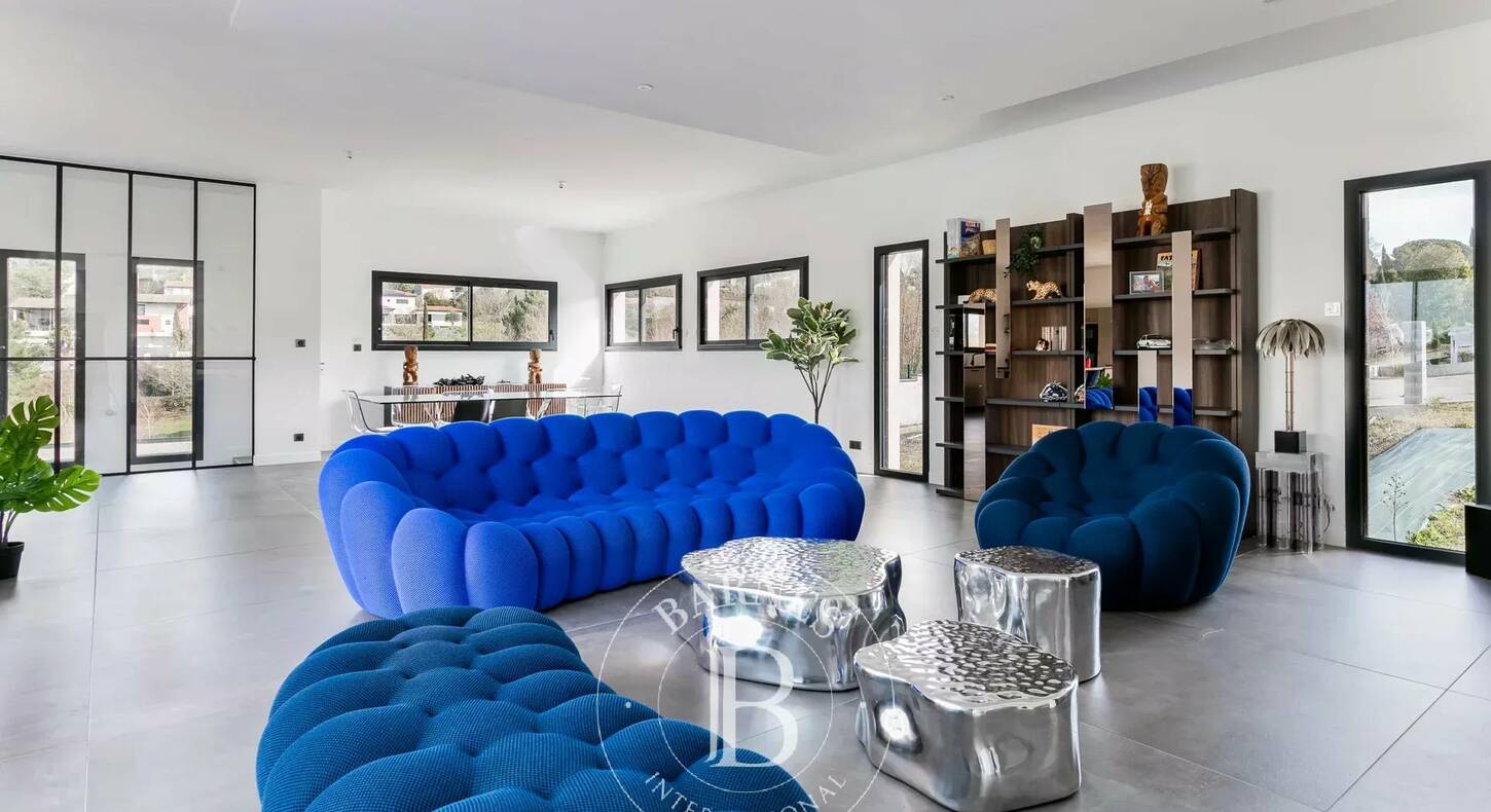 Show - BARNES Agency, luxury real estate in Toulouse