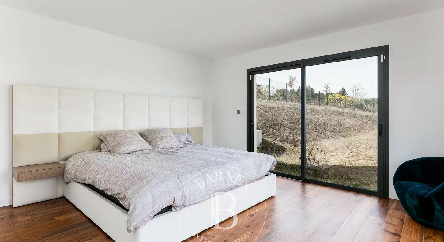 Show - BARNES Agency, luxury real estate in Toulouse