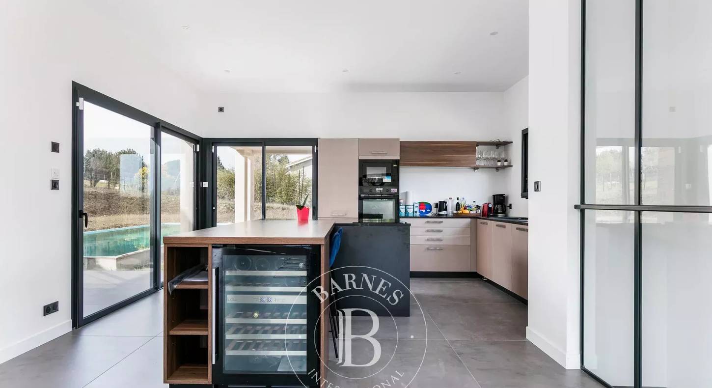 Show - BARNES Agency, luxury real estate in Toulouse