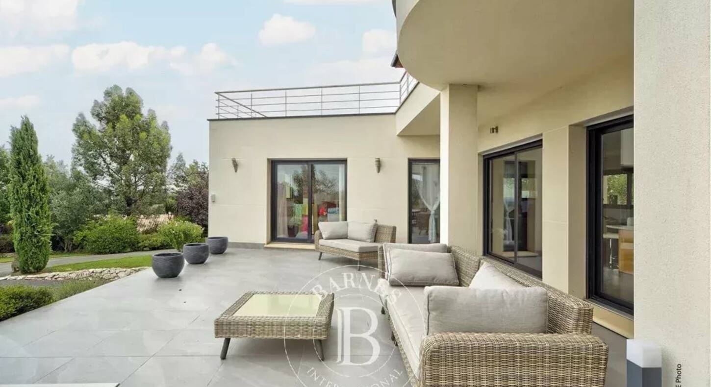 Show - BARNES Toulouse - Immobilier de luxe, appartements et maisons de prestige à Toulouse