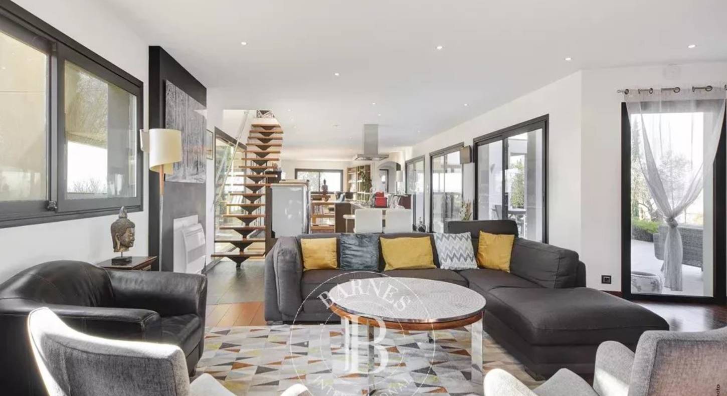 Show - BARNES Toulouse - Immobilier de luxe, appartements et maisons de prestige à Toulouse