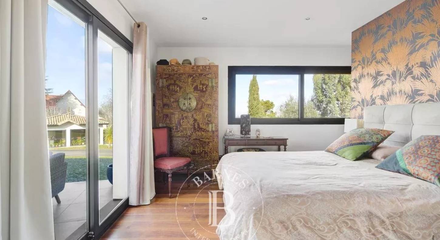 Show - BARNES Toulouse - Immobilier de luxe, appartements et maisons de prestige à Toulouse