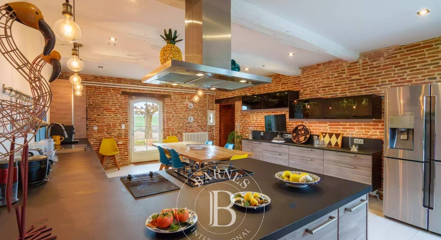 Show - BARNES Toulouse - Immobilier de luxe, appartements et maisons de prestige à Toulouse