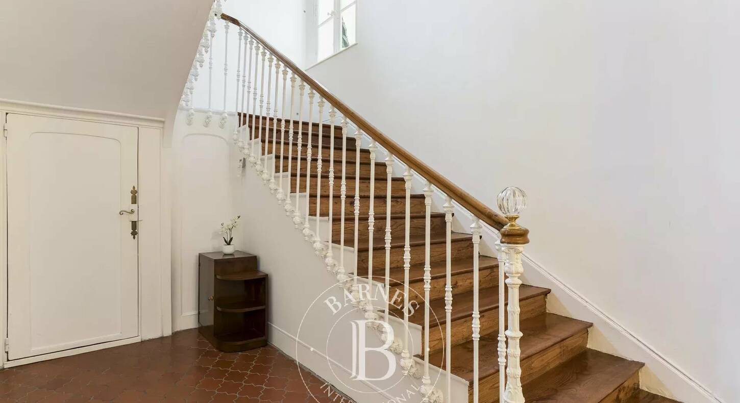 Show - BARNES Agency, luxury real estate in Toulouse