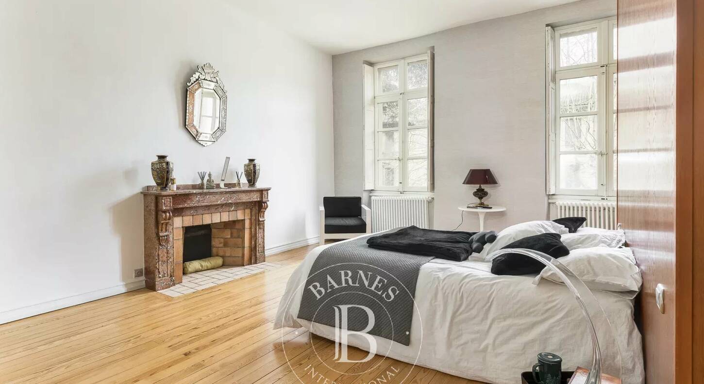 Show - BARNES Agency, luxury real estate in Toulouse