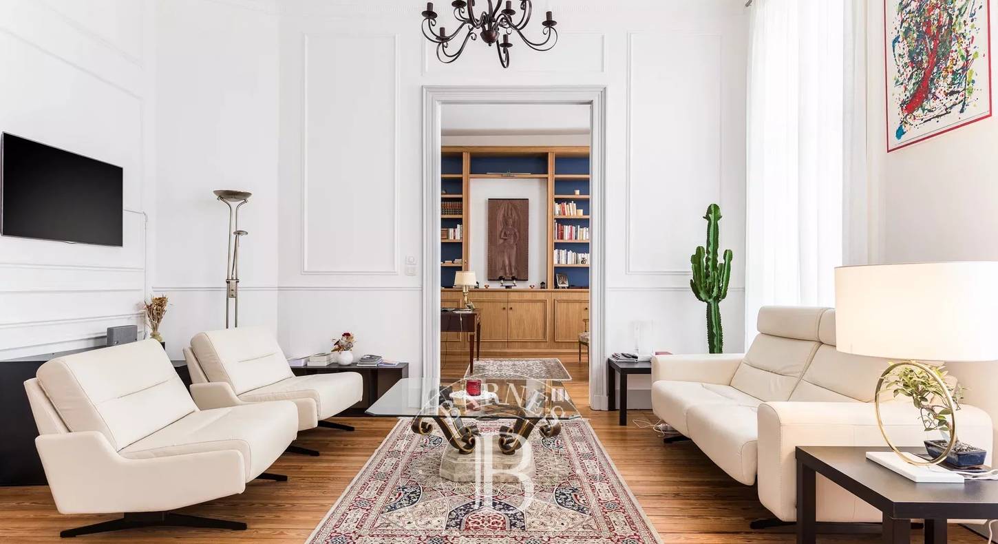 Show - BARNES Toulouse - Immobilier de luxe, appartements et maisons de prestige à Toulouse
