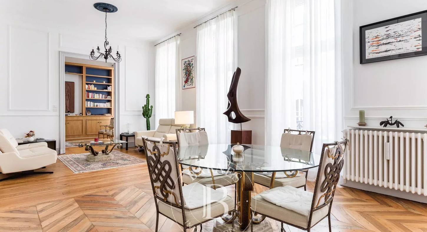 Show - BARNES Toulouse - Immobilier de luxe, appartements et maisons de prestige à Toulouse