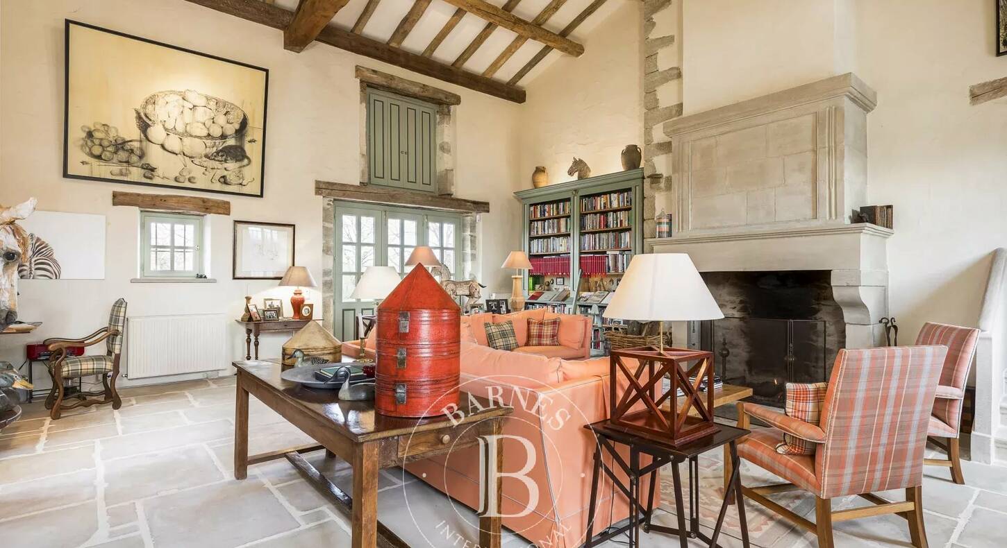 Show - BARNES Agency, luxury real estate in Toulouse