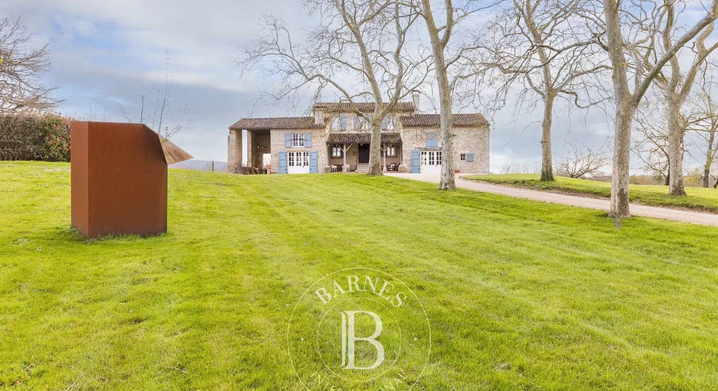 Show - BARNES Agency, luxury real estate in Toulouse