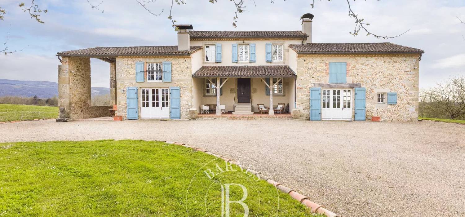 Home - BARNES Toulouse - Immobilier de luxe, appartements et maisons de prestige à Toulouse