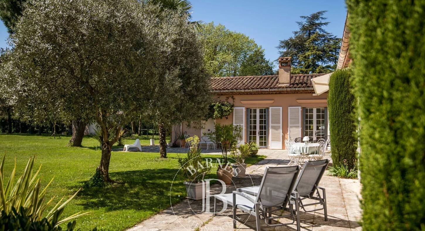 Show - BARNES Toulouse - Immobilier de luxe, appartements et maisons de prestige à Toulouse