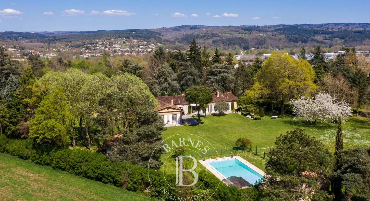 Show - BARNES Toulouse - Immobilier de luxe, appartements et maisons de prestige à Toulouse