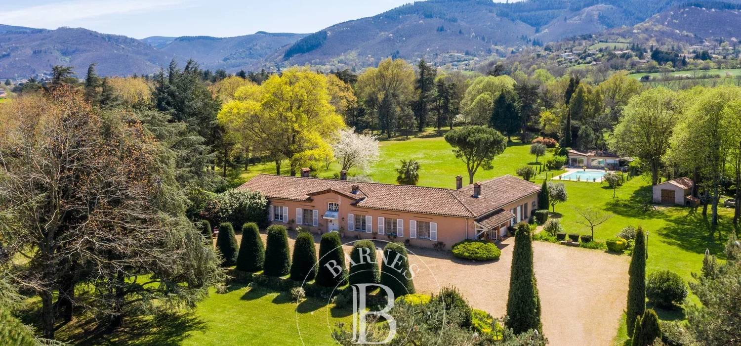 Home - BARNES Toulouse - Immobilier de luxe, appartements et maisons de prestige à Toulouse