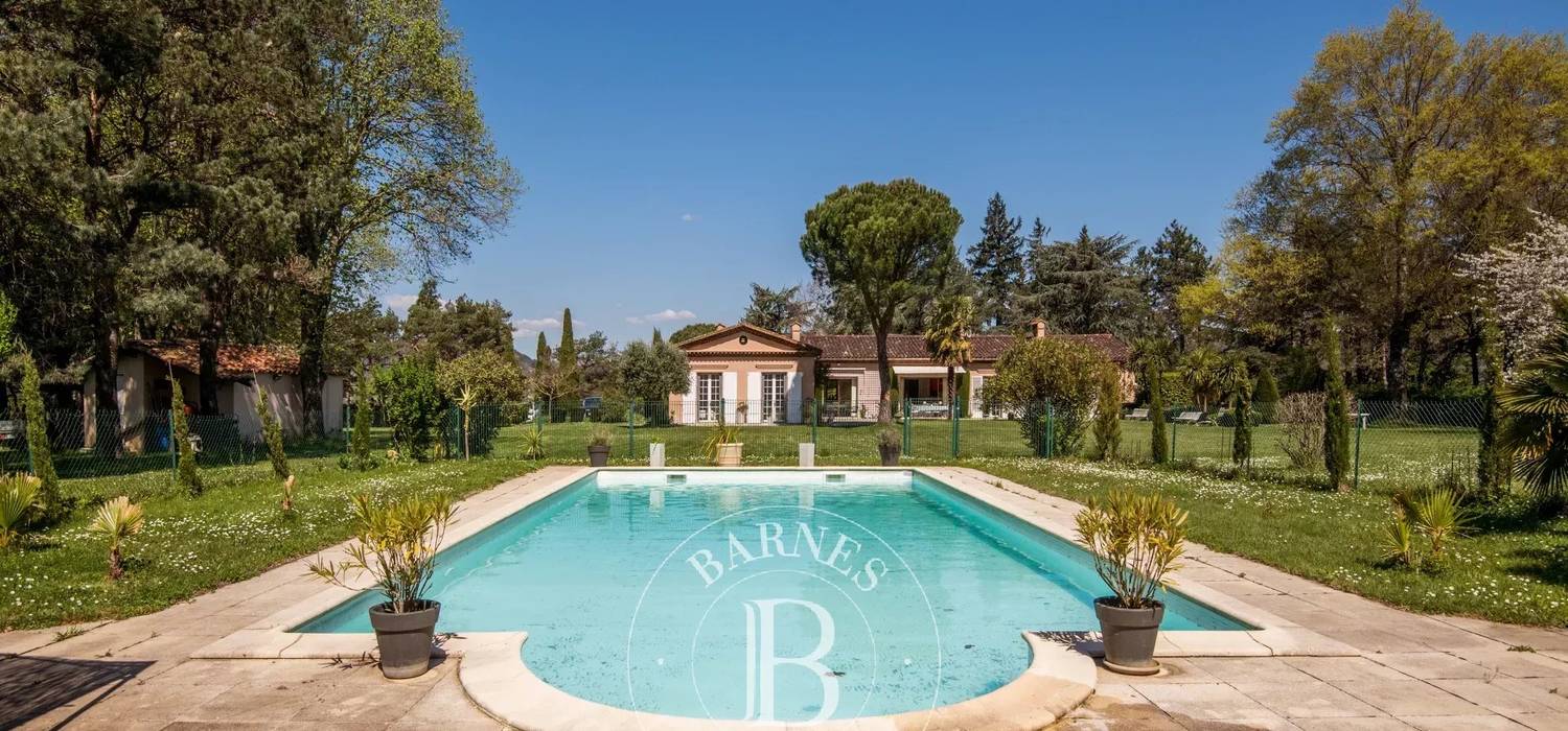 Home - BARNES Toulouse - Immobilier de luxe, appartements et maisons de prestige à Toulouse
