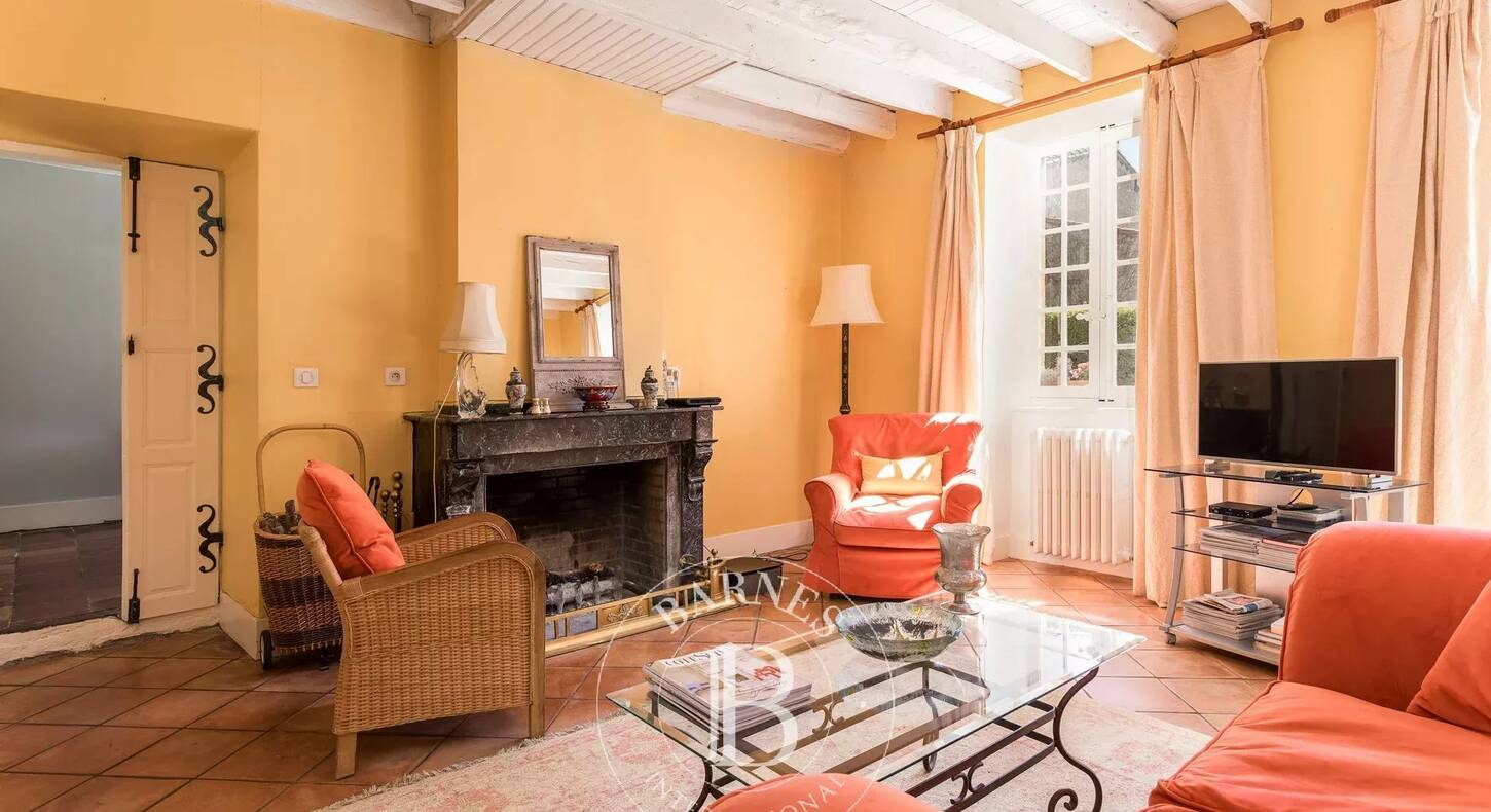 Show - BARNES Agency, luxury real estate in Toulouse