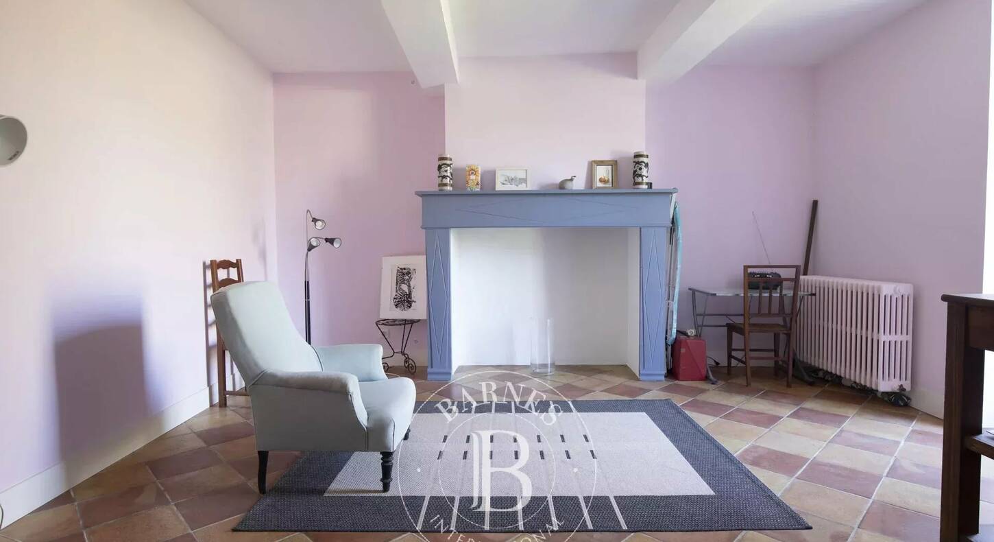 Show - BARNES Agency, luxury real estate in Toulouse