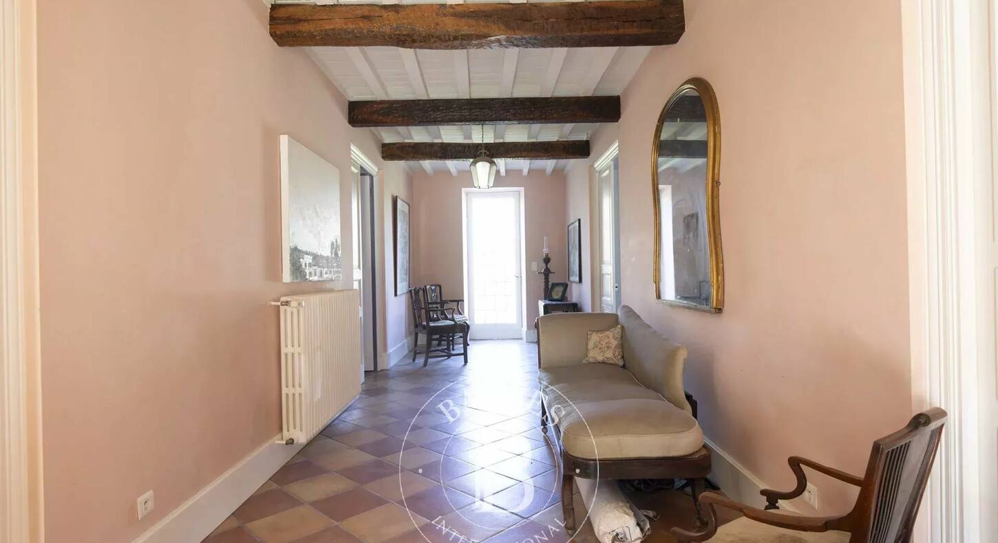 Show - BARNES Agency, luxury real estate in Toulouse