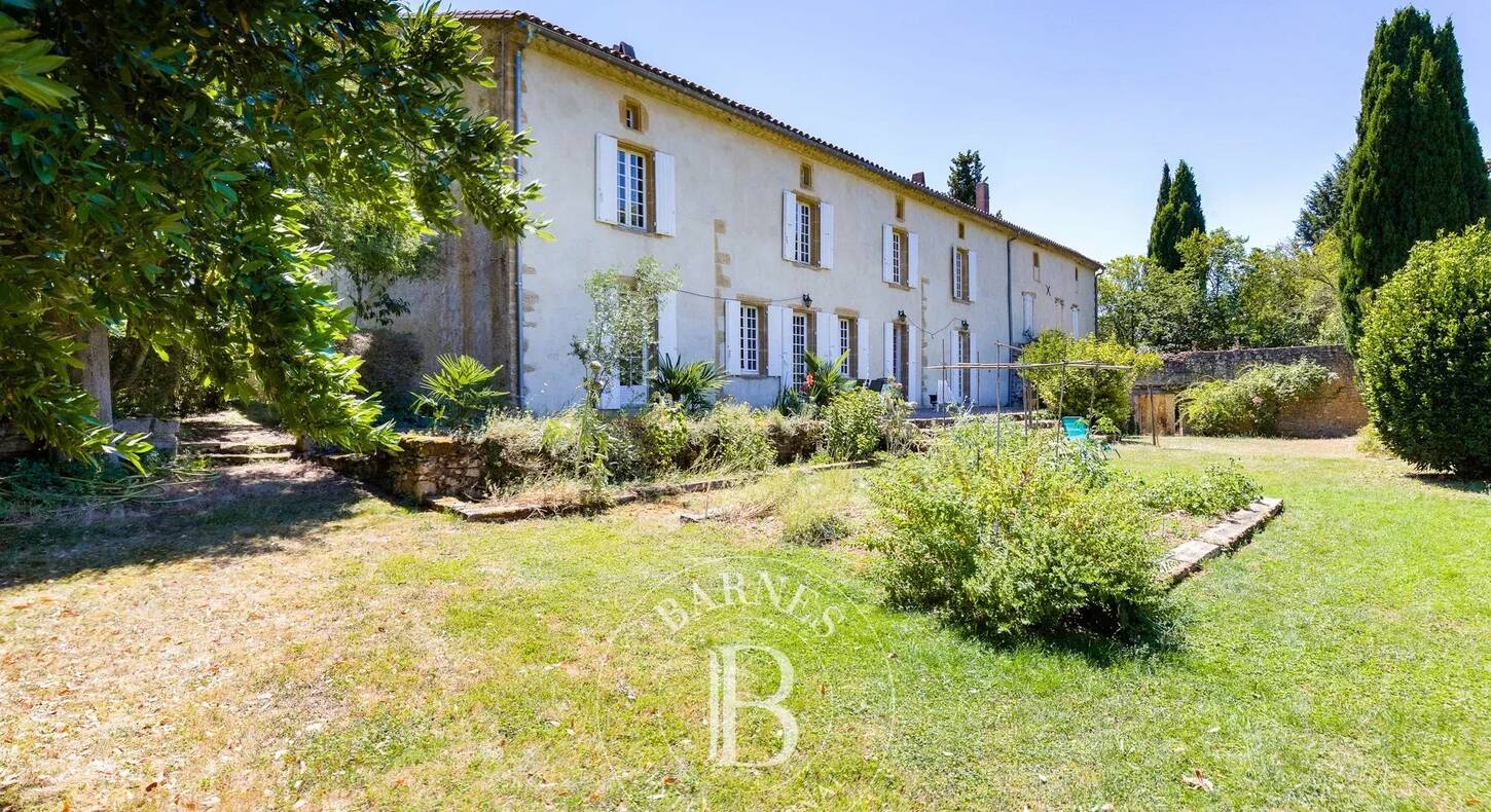 Show - BARNES Agency, luxury real estate in Toulouse