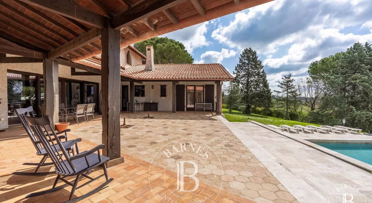 Show - BARNES Toulouse - Immobilier de luxe, appartements et maisons de prestige à Toulouse