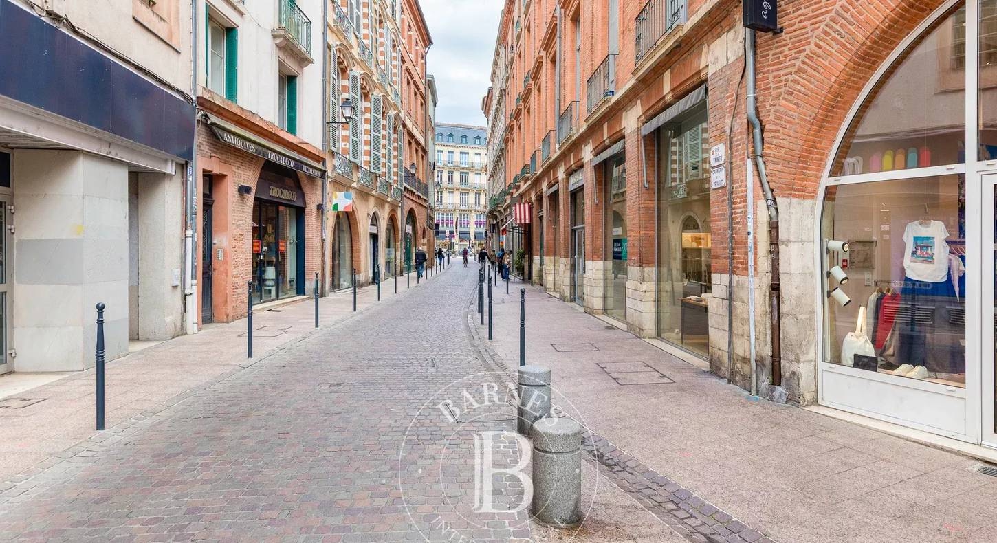 Show - BARNES Agency, luxury real estate in Toulouse